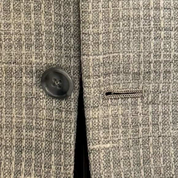 Size 40 Light grey  box check notch lapel two button jacket - Picture 3 of 5